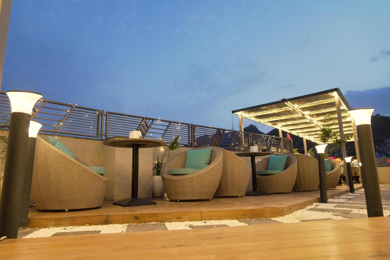 Hotel Ajmer Sheraton Exterior foto